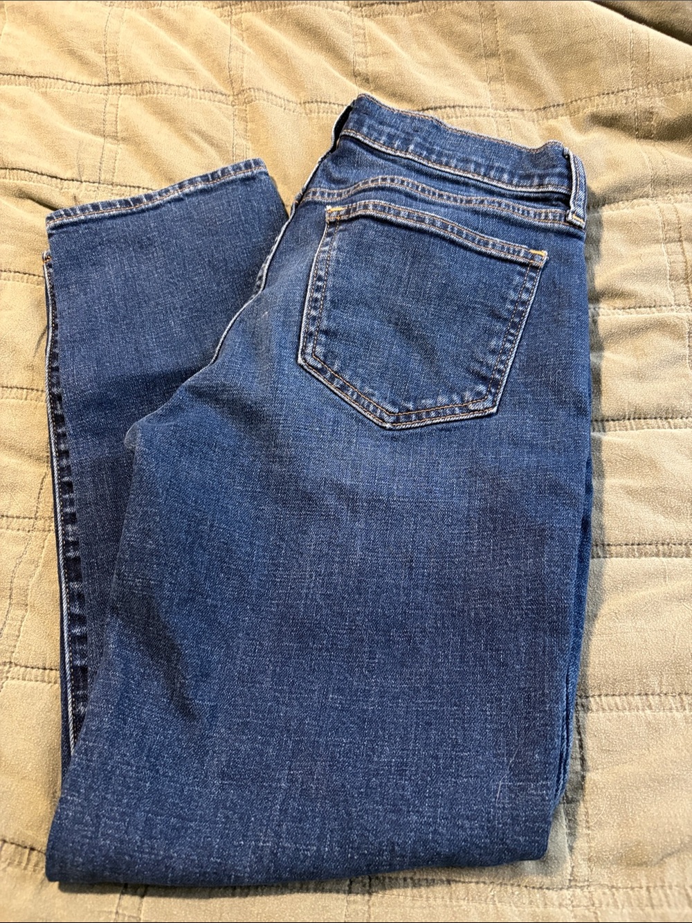 GAP Men's Straight Jeans in Medium Blue Denim